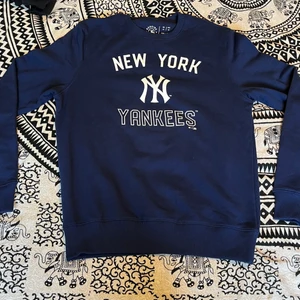 Sweatshirt - New York Yankees sweatshirt i storlek M. Skick 9/10