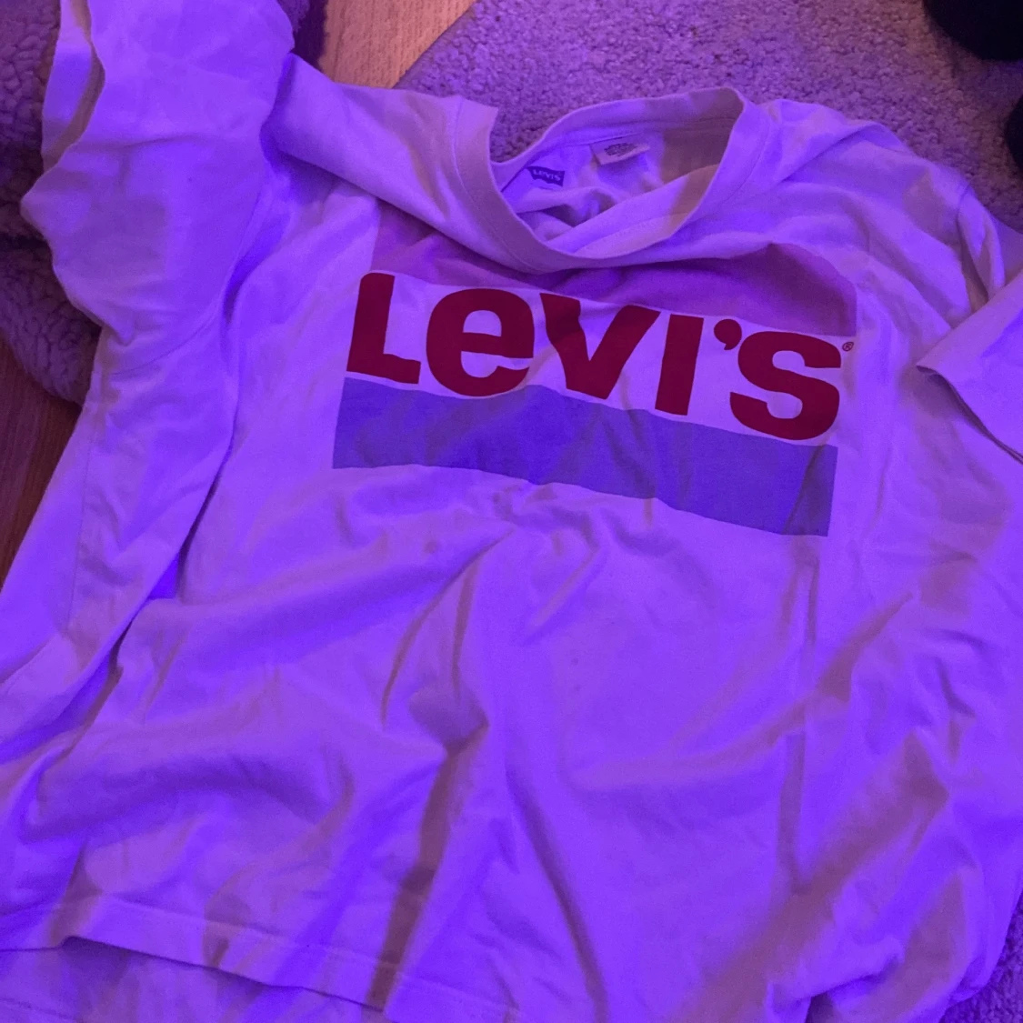 Levis t shirt