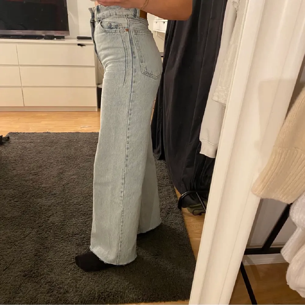 Jättefina jeans i superfint skick❤️ Säljer för 250kr+frakt❤️. Jeans & Byxor.