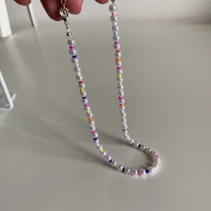 Halsband med pärlor - Gulligt pärlhalsband💖💖