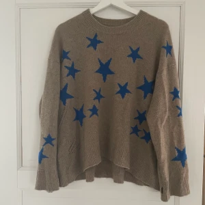 Zadig Voltaire tröja  - Skit fin Zadig tröja som är härlig nu när det är kalt original pris är 2800kr säjer för 1500kr 