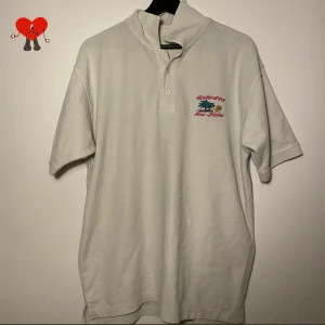 Pike - Pike tröja med karribisk tema. Storlek M