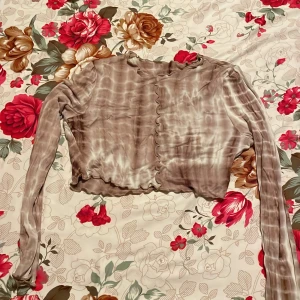  storlek S - Skön material men kommer inte till användning längre. Har änvänt den 1 gång.Kom privat för mer information.