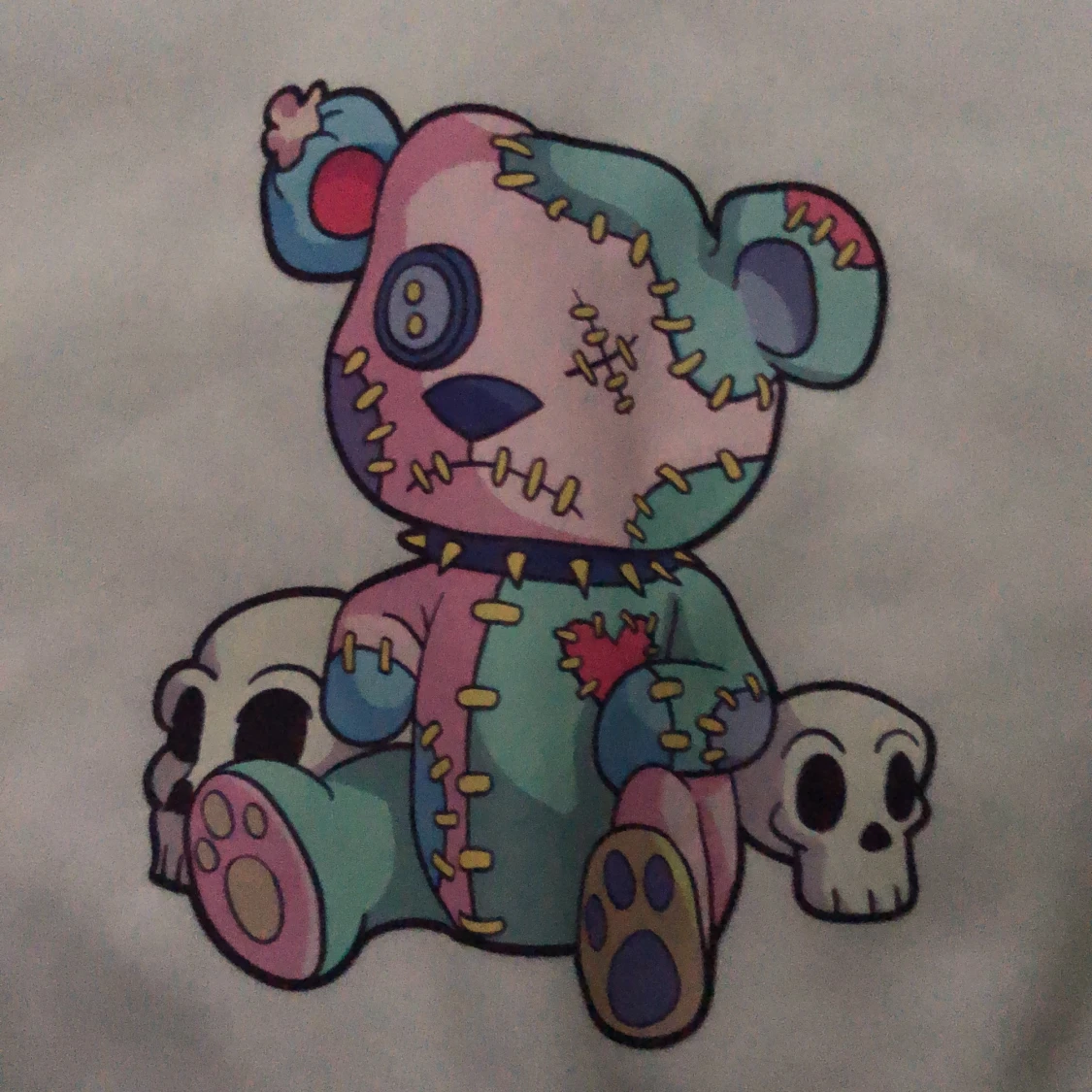 Fin vit tröja men den gullig Björn på de är en  - 90