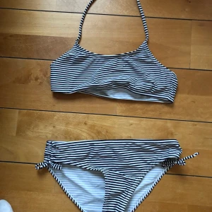 Bikini - Bikini från ullared! Använd några gånger! Frakt tillkommer på 26kr.