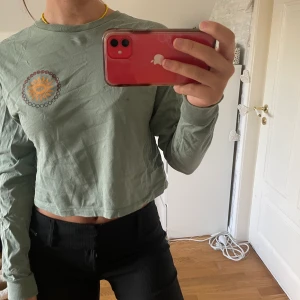 Tröja  - Tröja från Urban outfitters, strl s 