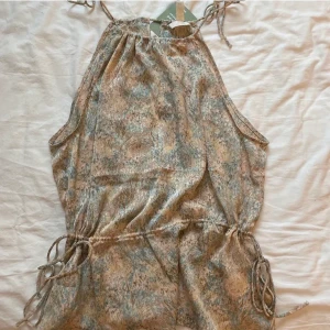 Hm tröja  - Snygg tröja från hm, slutsåld ! 💗