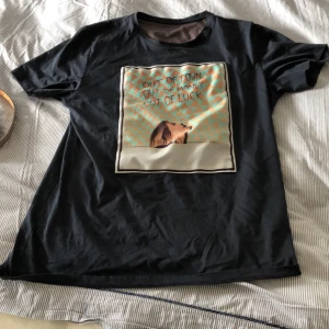 Limitato t shirt - Säljer då min limitato t-shirt pågrund av att den inte andvänds längre. Storleken är L och nypris cirka 1700. Pris kan diskuteras 