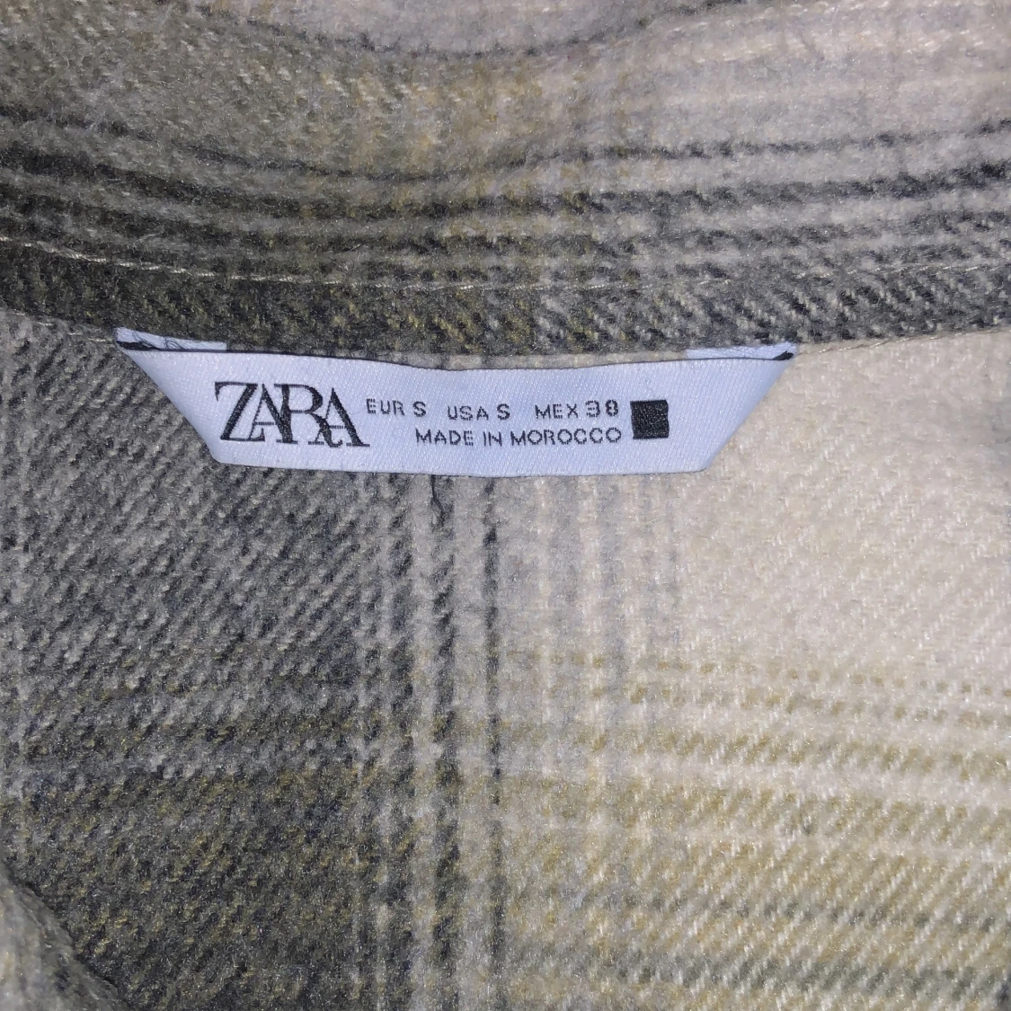 Tröja från Zara - 90