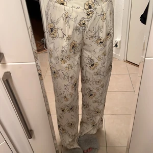 Byxor - MSCH Copenhagen byxor jätte fina och sköna!  Årets collection 2022  Storlek XS 