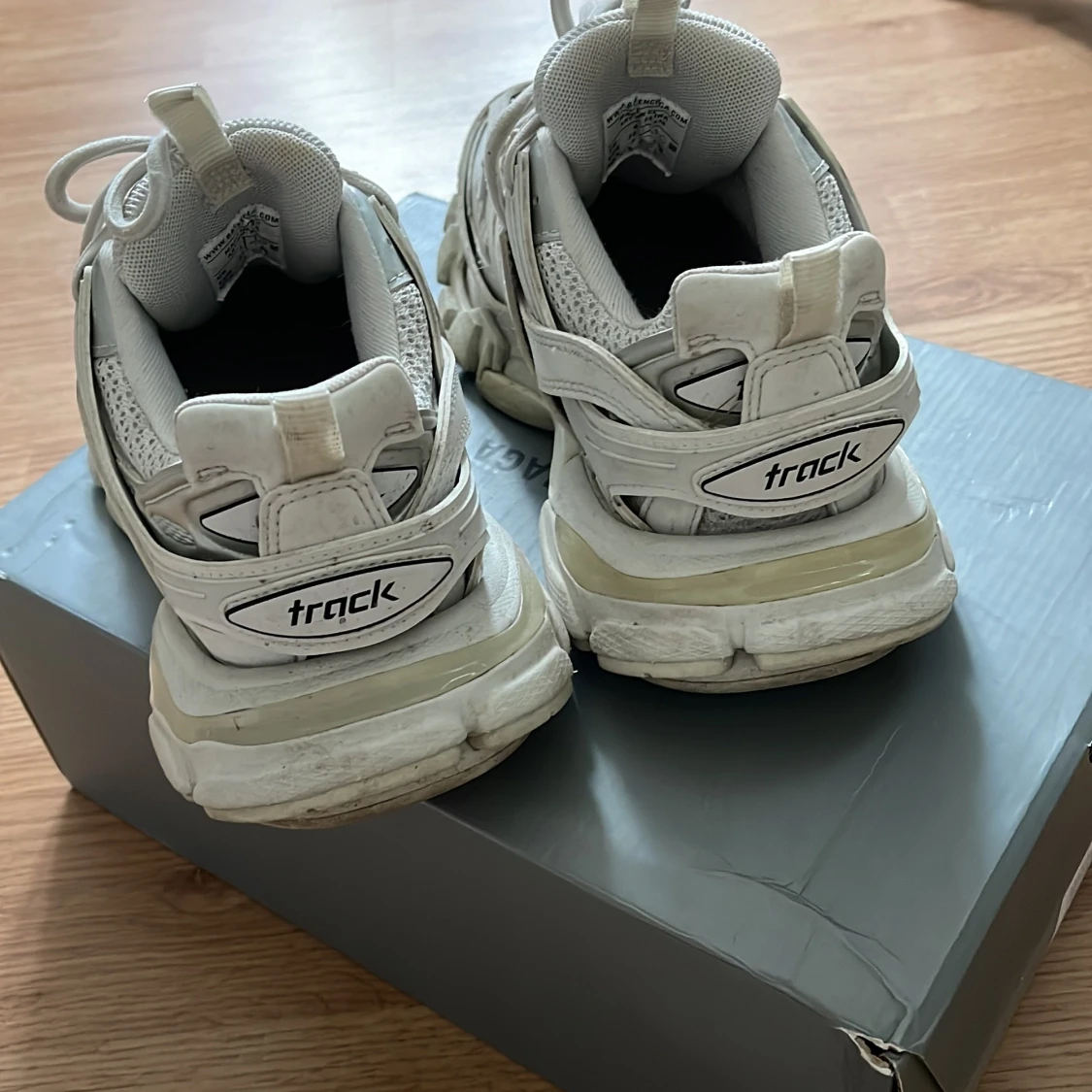 Balenciaga track  - 91