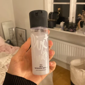 Fix latte mac - Säljer mitt settingspray från mac🖤 nypris 260