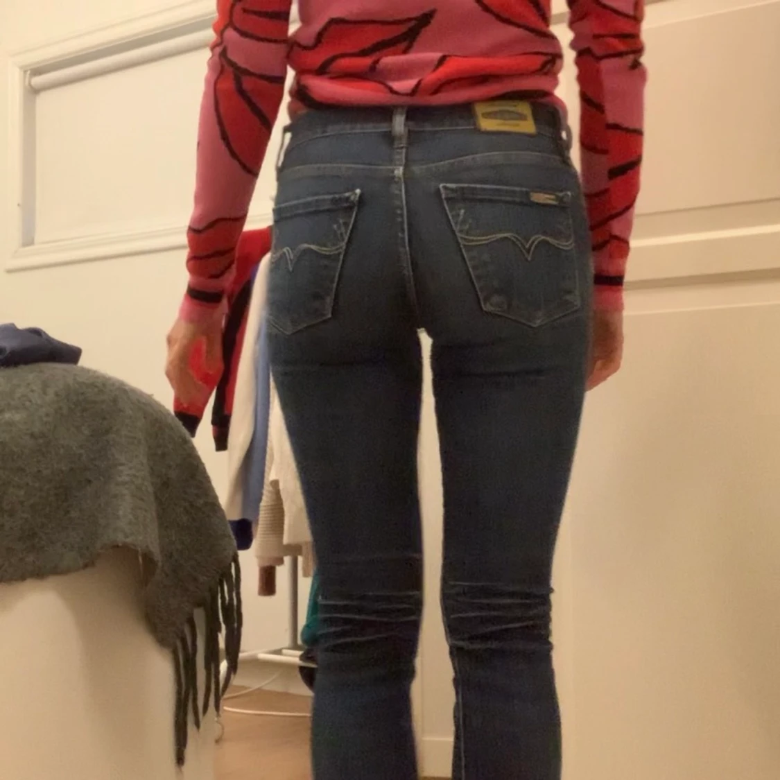 Sjukt snygga jeans från gul och blå💙💙 - 91