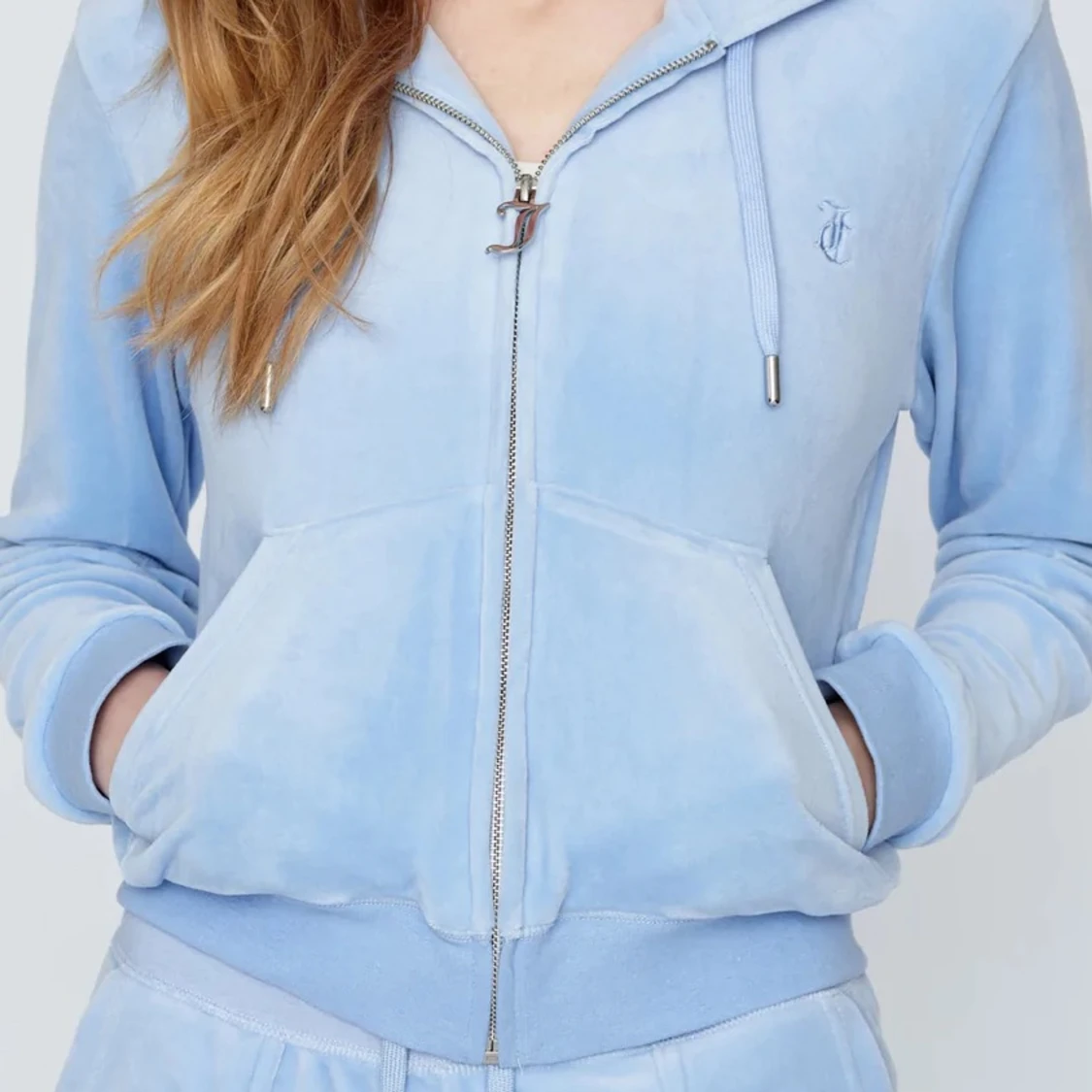 Juicy couture tröja ljusblå Strl M - 90