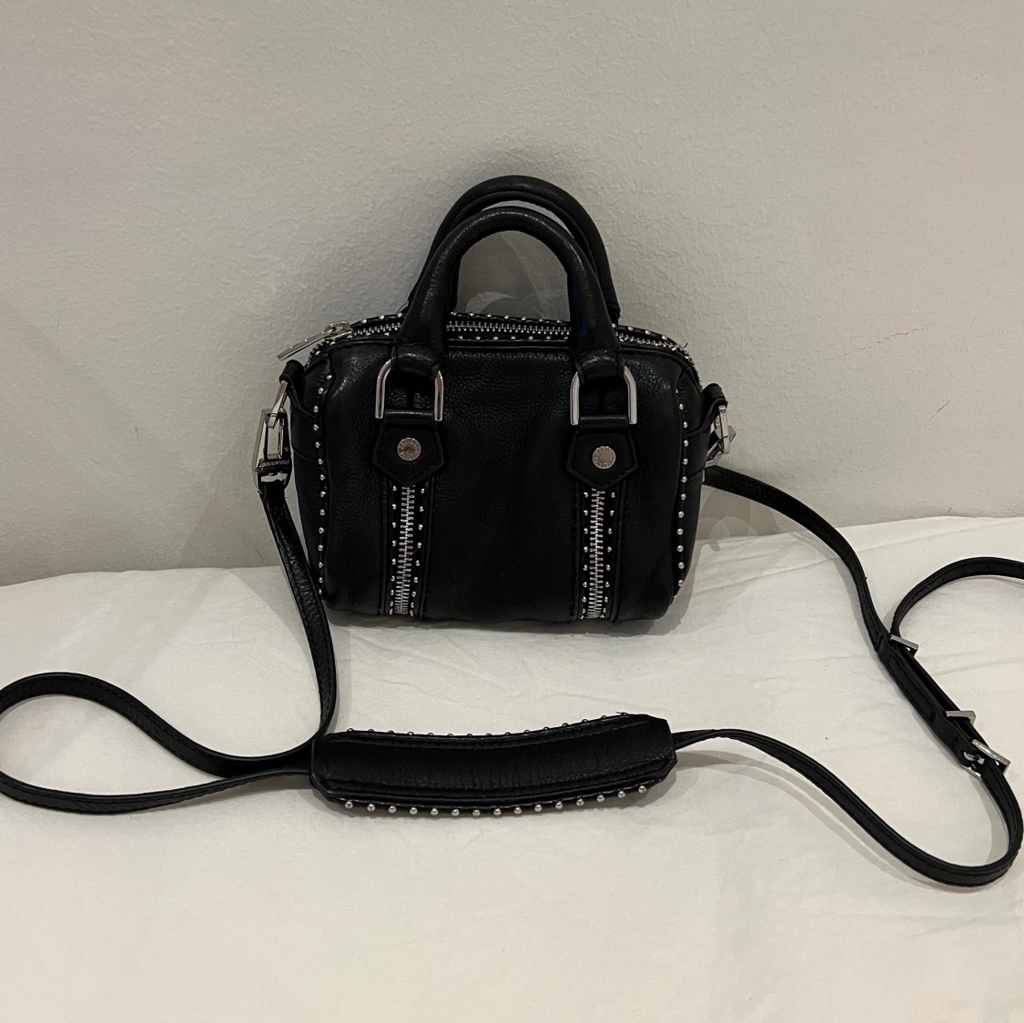 Zadig & Voltaire väska  - 90