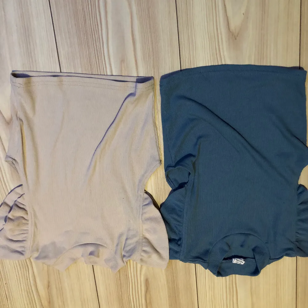 Två fina tröjor man kan köpa dem en och en också ❤️❤️ (20kr. Toppar.