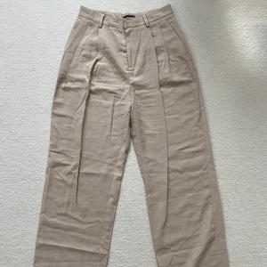 Kostymbyxor - Beiga kostymbyxor. Storlek 36, 200kr +frakt 