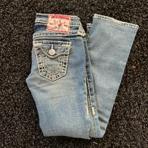 true religon byxor - köpta på plick❤️säljer påvgrund av att dem inte passa mig riktigt