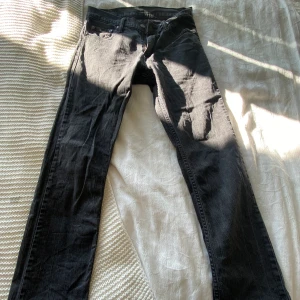 Secondhand Levis strl w 29 L 30 - Levis modell 514 , lågmidjade jeans