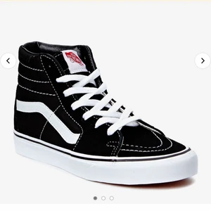 vans skor - Passar den med smalfot, drf säljer jag då jag inte känner att jag tkr den är bekväm för mig. Så den är enbart använd en skoldag. 