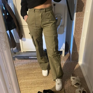 Cargo byxor  - Från hm strl 36