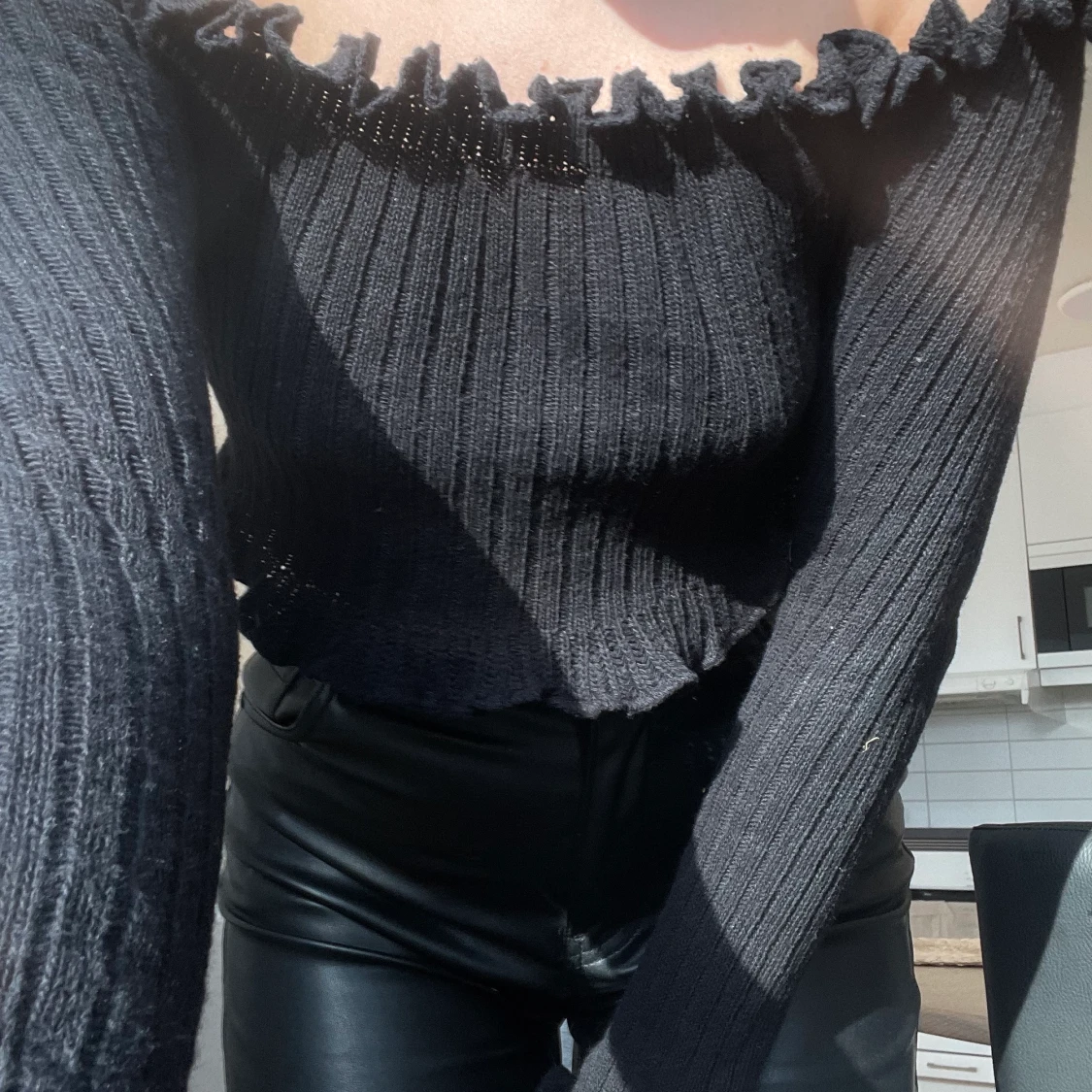Svart stickad topp - 90
