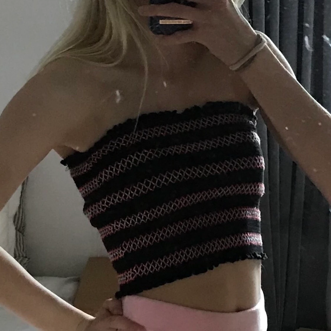 Svart och rosa tub topp