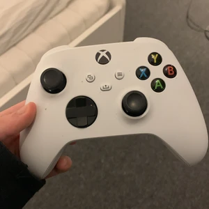 Xbox kontroll - Fullt fungerande Xbox kontroll Xbox  Series X Knappt använd 