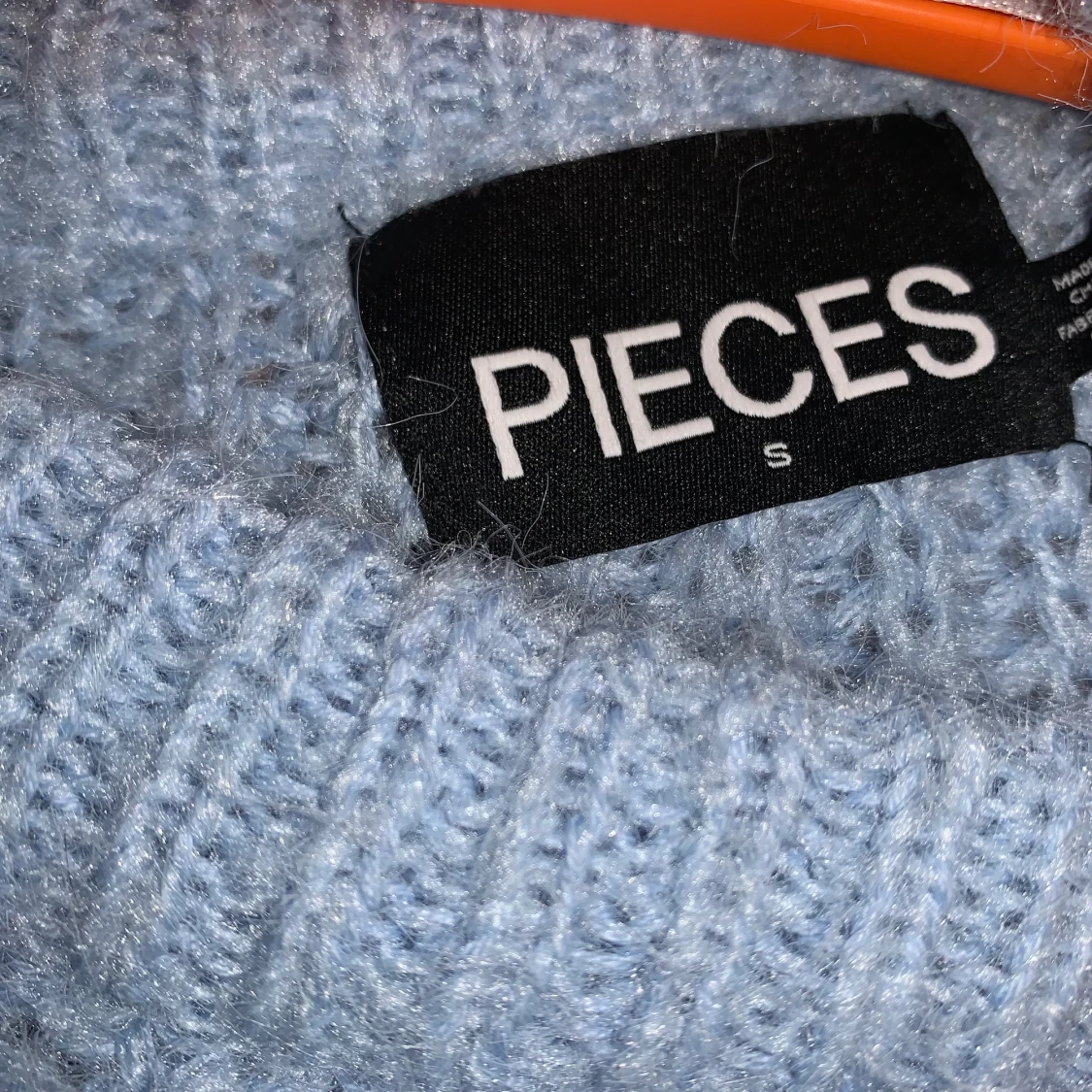 Ljusblå stickad tröja från PIRCES - 91