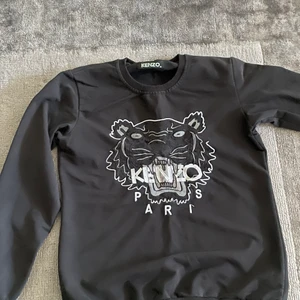 Kenzo tröja - En Kenzo tröja i  stolek M