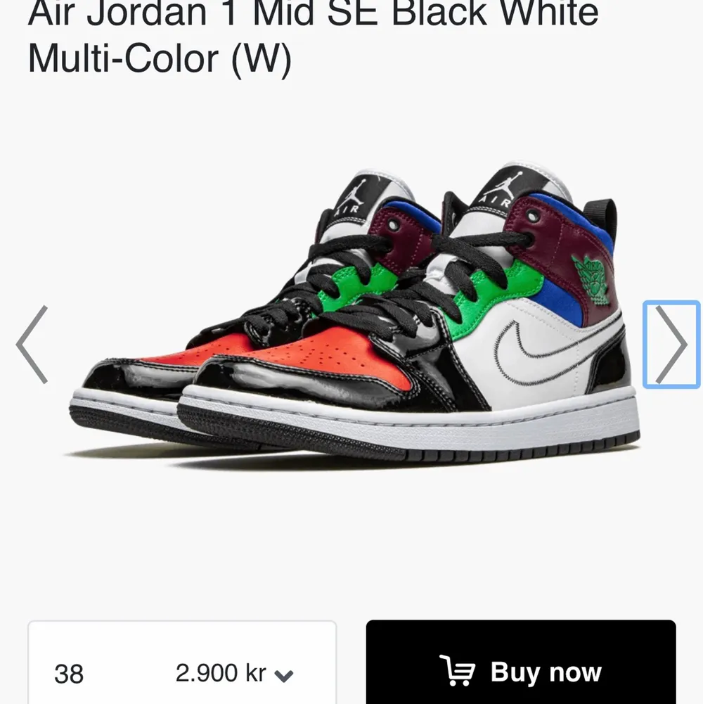 Säljer nu mina Nike Air jordan 1 mid ”Multi-Color” då de inte kommer till användning längre. Skick 9/10. Skriv för fler bilder💙 nypris:2900kr. Skor.