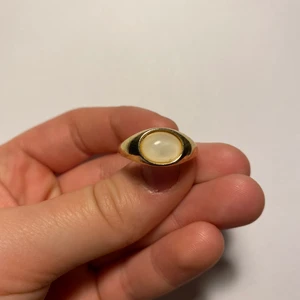 H&M - Köpte ringar men denna ring har aldrig kommit till användning💗