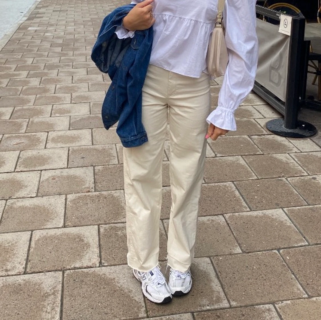 Beiga somriga jeans ZARA