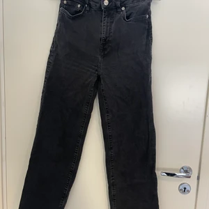 Jeans stl s - Jätte snygga jeans lane i stl s . 