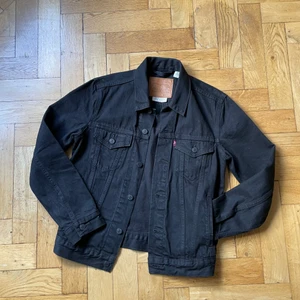 Brand new Levi’s jean jacket - Size small, never worn.