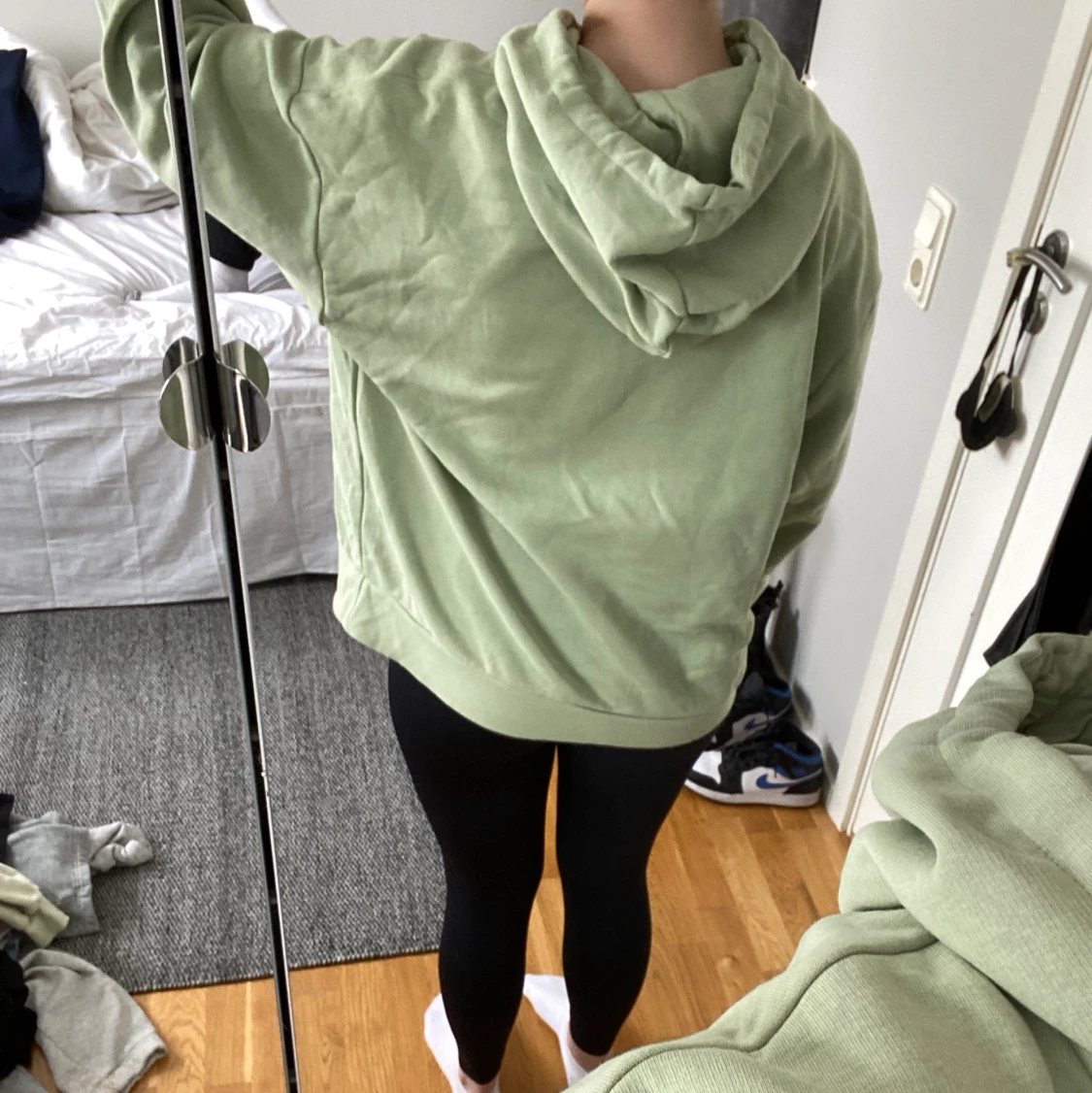 Hoodie från Monki - 90