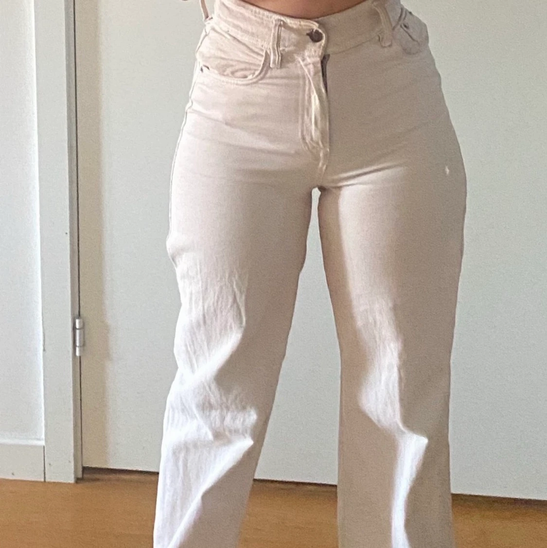 Ljusa jeans