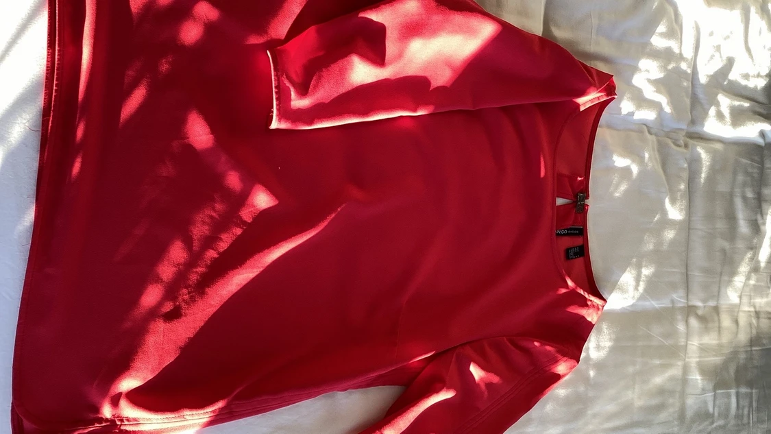 Lång satin röd blus M - 90