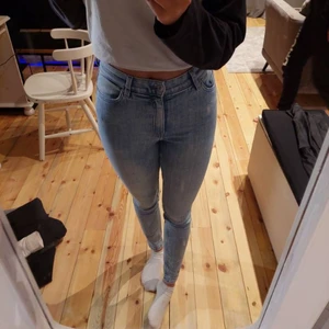 Skinny jeans  - Fina jeans från HM som aldrig kommer till användning 