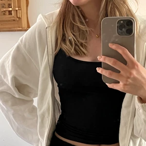 Oversized zipper - Oversized zipper från weekday i strl xs🤍🤍Köpare står för frakt!