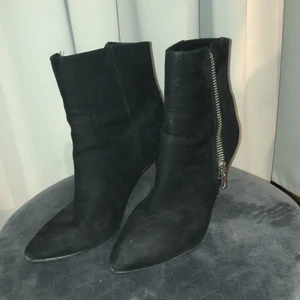 Svarta klackar  - Svarta klackar 