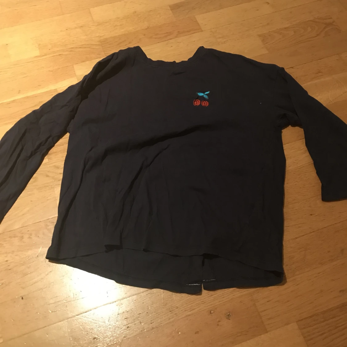 Blå långärmad tröja från Monki  - 91