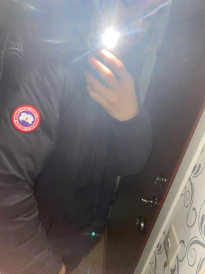 CANADA GOOSE jacka / jacket - Sista 3500kr den bra skick om du behöver mer information kontakta mig. Lodge Hoody black 