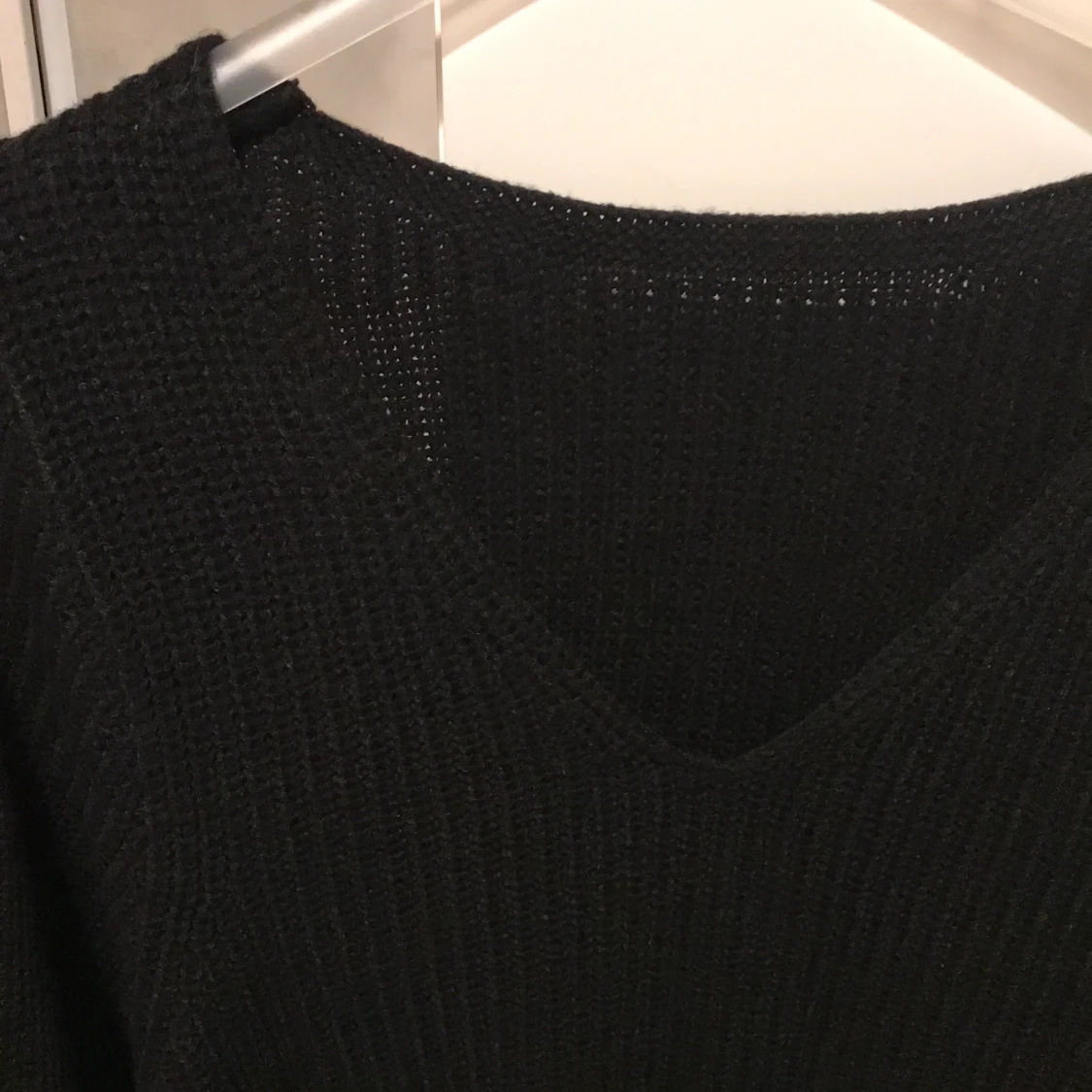 Tröja v-ringad bak - 91