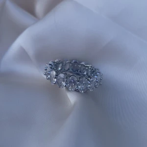 Ring i silverplätering 🤍✨ - Köp vår lyxiga Santorini ring i silverplätering✨