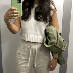 STICKAD TOPP - Passar verkligen till allt!❤️