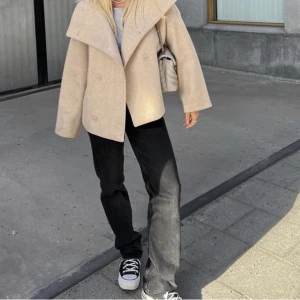 Nakd kappa - Säljer denna populära och slutsålda kappan fårn NAKD💓💓