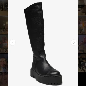 Steve Madden stövlar - Steve Madden Gabi boots storlek 39. Använda en gång. Säljes pga användes ej. Perfekt skick