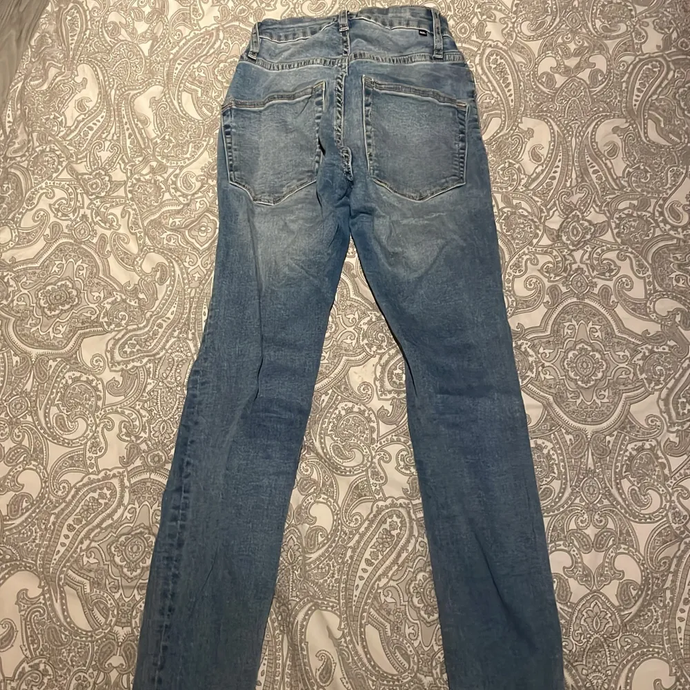 Skinny jeans från lager 157. I storlek xxs, oanvända. Stretchiga. . Jeans & Byxor.