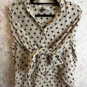 Söt skjorta🤍 - Skjorta i storlek 36 